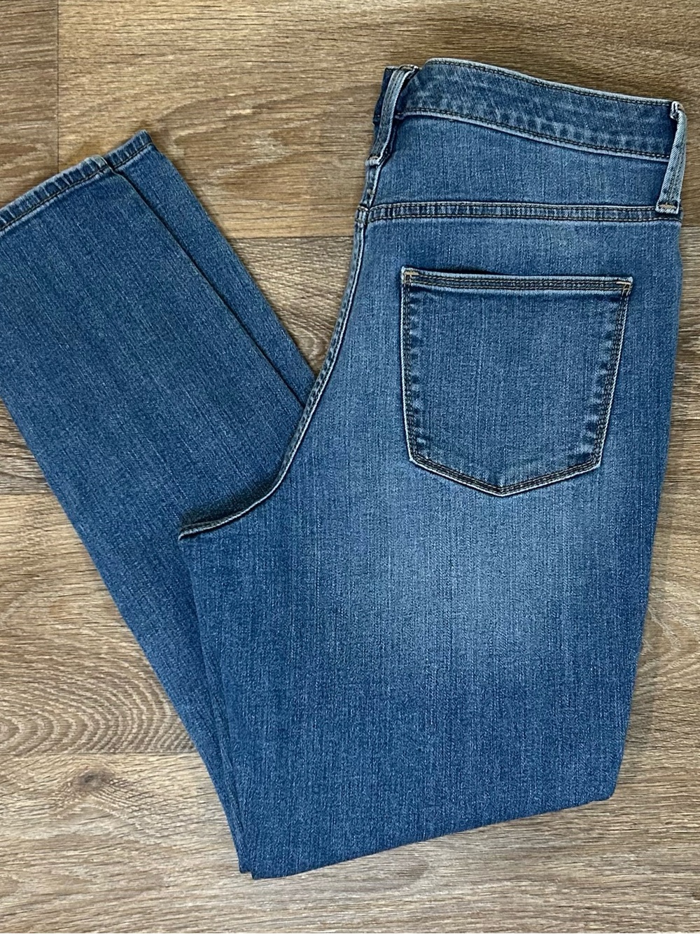 Universal Thread High Rise Skinny Jeans - Women’s Size 12 - Medium Wash